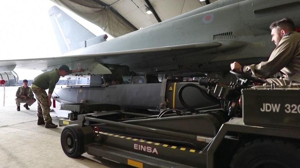 El PP se burla de Sánchez por pedir que no se hable de "rearme"