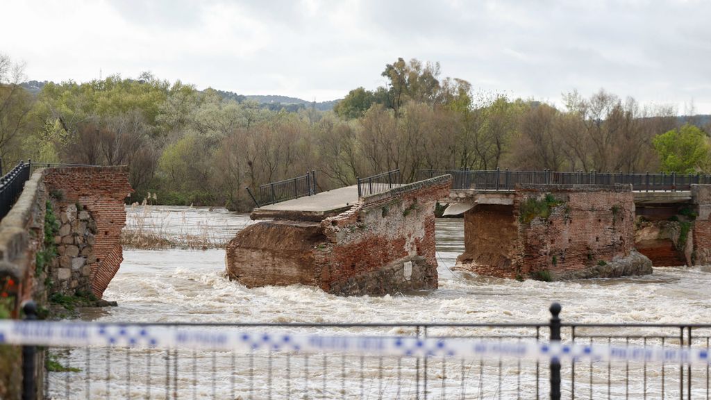 Las imágenes del derrumbe del puente