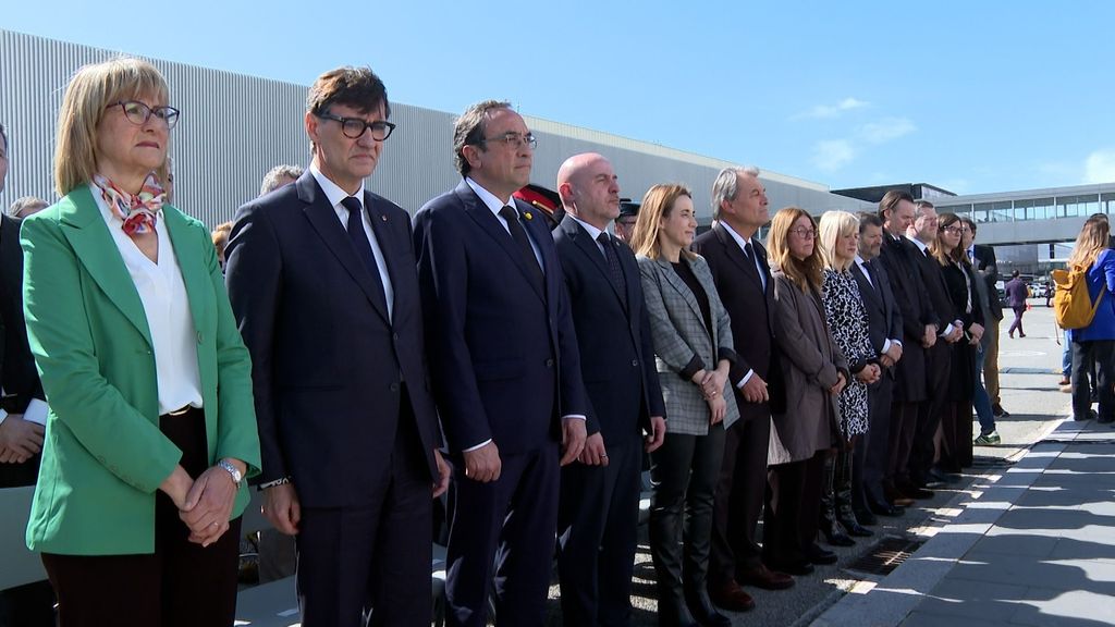 Políticos y familiares de las víctimas de Germanwings recuerdan en Barcelona los 10 años de la tragedia