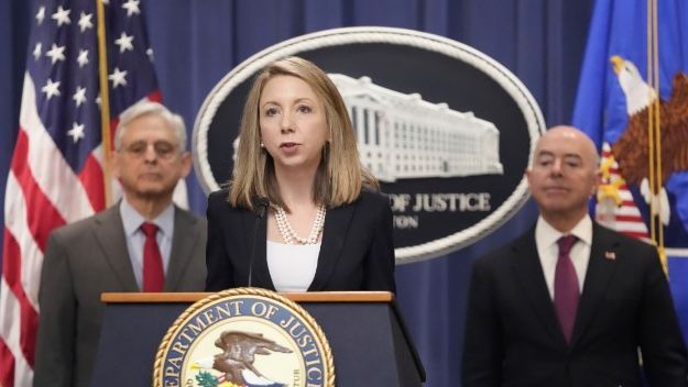 La exfiscal federal para el Distrito Este de Virginia, Jessica D. Aber.