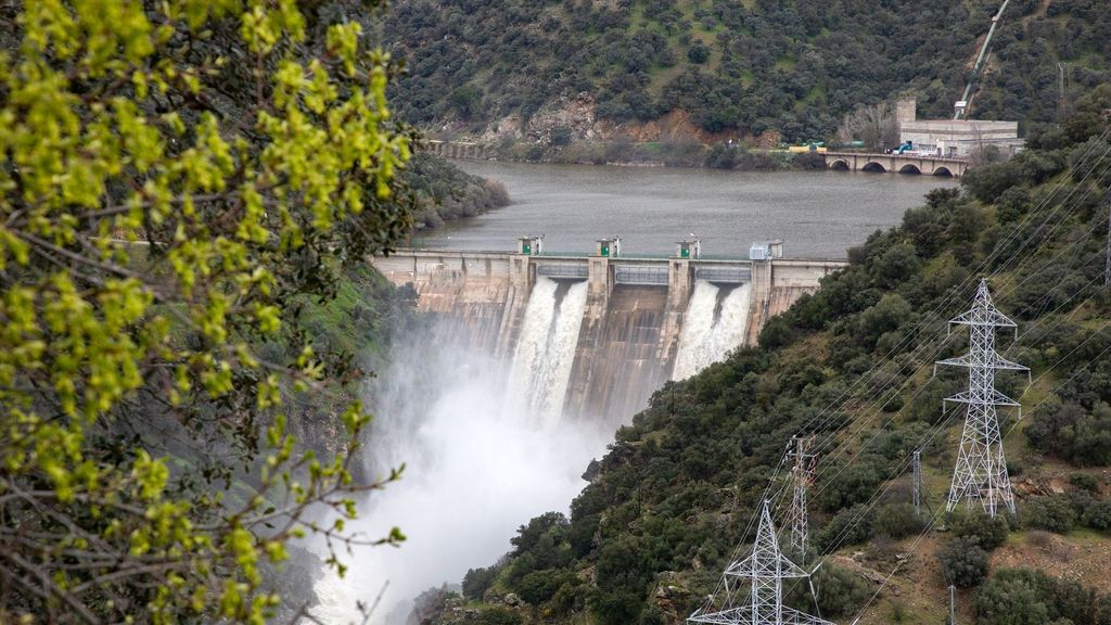 Turismo del agua: las fuertes lluvias tras Martinho dan paso a un increíble paisaje de embalses y pantanos