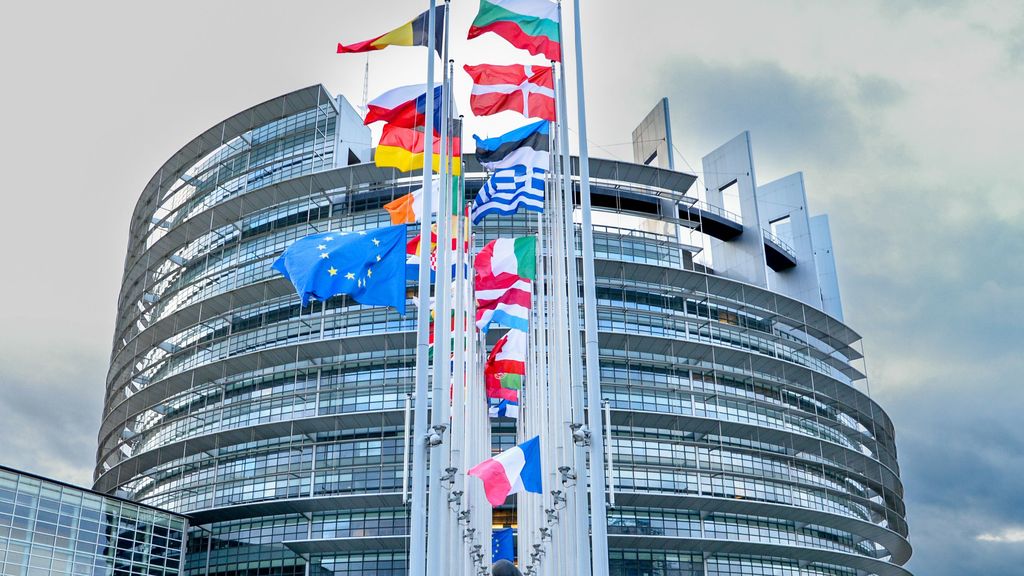 Los españoles priorizan la educación y la investigación sobre la seguridad y la defensa para reforzar la posición de la UE