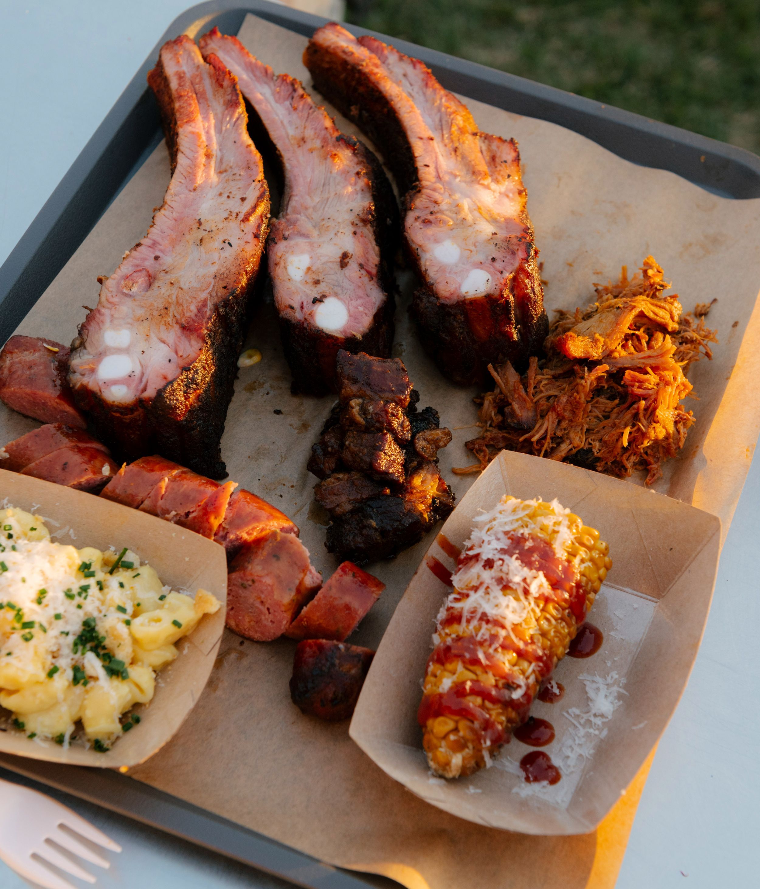 Todo lo cocinan ellos con productos de proveedores locales