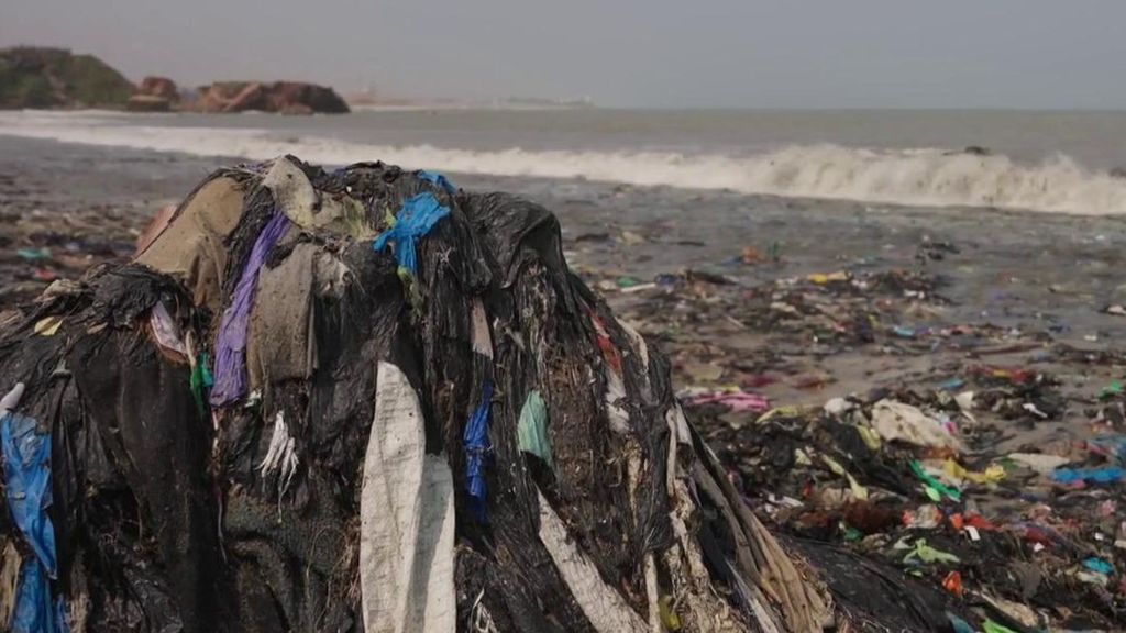El peligro de las 'fast fashion', una de las industrias más perjudicial para el cambio climático