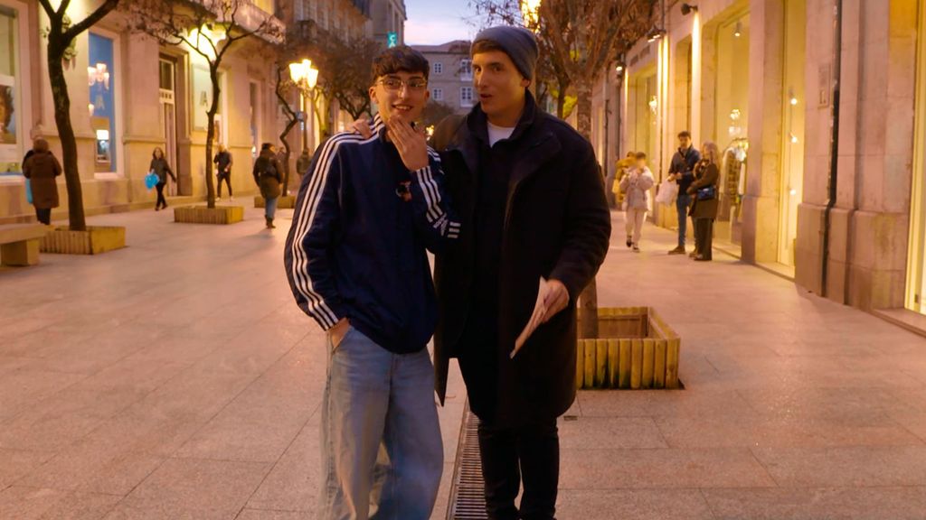 ¡Flechazo! Un concursante de ‘Lo sabe, no lo sabe’ cae rendido ante la belleza de una joven de Ourense