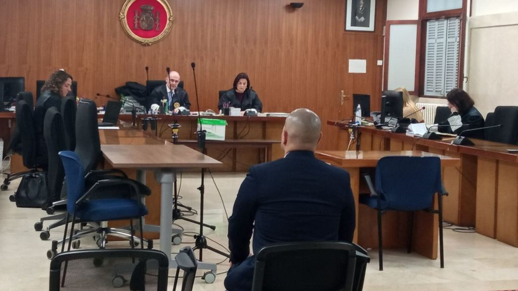 Una joven, en el juicio contra un pediatra en Mallorca por abuso sexual: “No tuvo nada que ver con un roce, me manoseó los pechos”