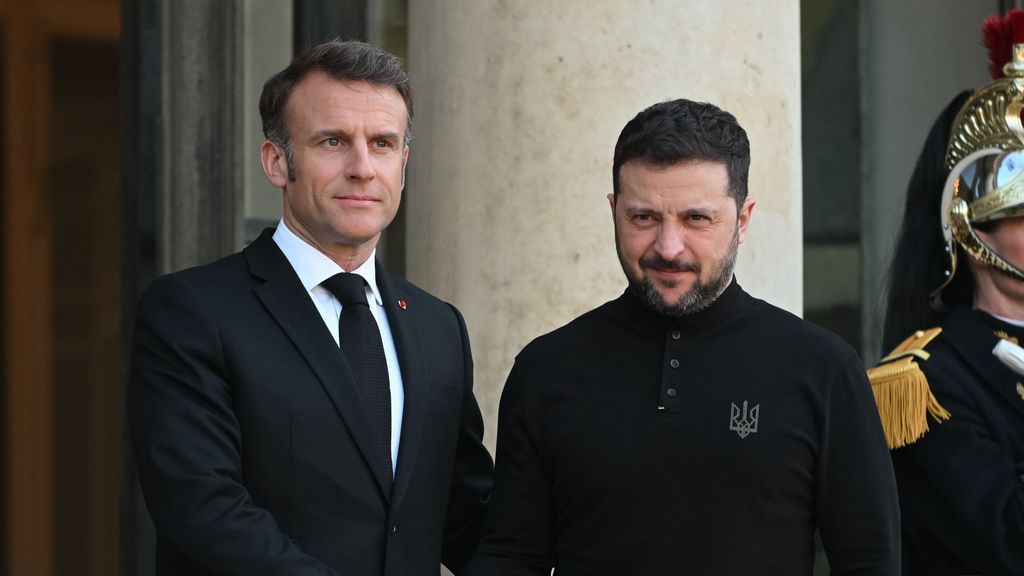 Emmanuel Macron enviará una misión franco-británica para entrenar al Ejército ucraniano