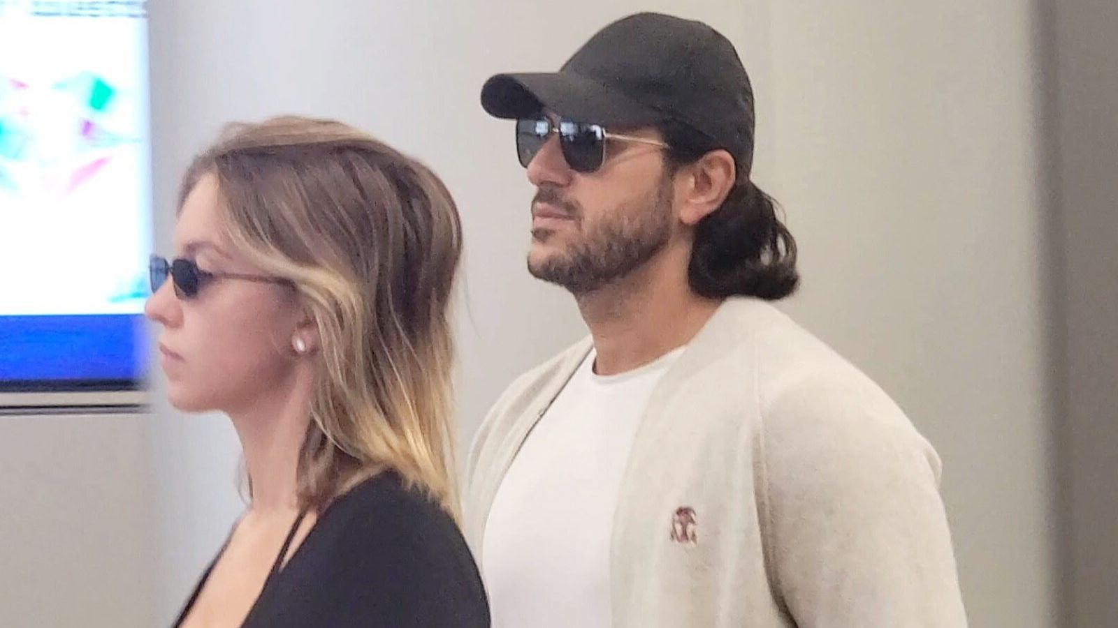 La actriz y Jonathan Davino.