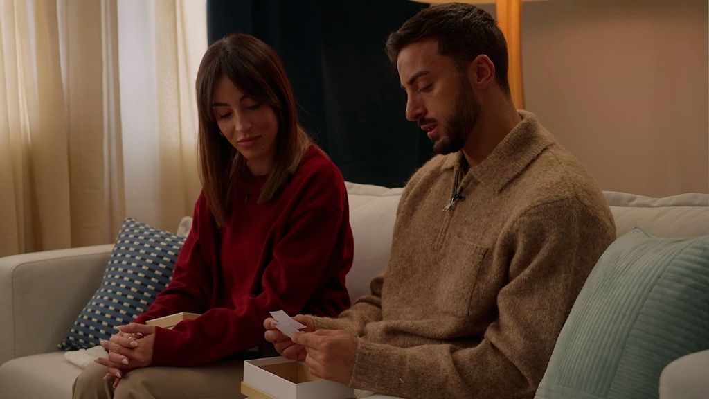 Borja González rompe a llorar al enterarse de cómo se siente Ana Solma desde que son padres Recién nacidos temporada 2 Top videos 44