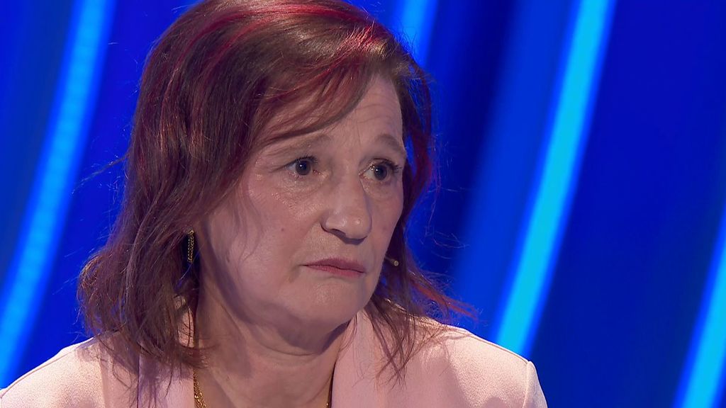 Una madre le reconoce a su hija que la abandonó porque le daba miedo: "Era muy caprichosa" Hay una cosa que te quiero decir Temporada 1 Top Vídeos 60