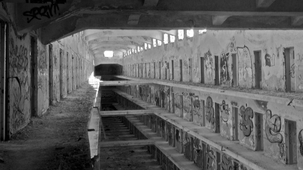 Interior José Manuel Suárez Wikimedia