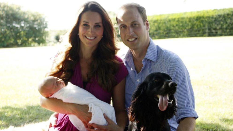 Los príncipes de Gales junto a George en Bucklebury Manor en una imagen de archivo.