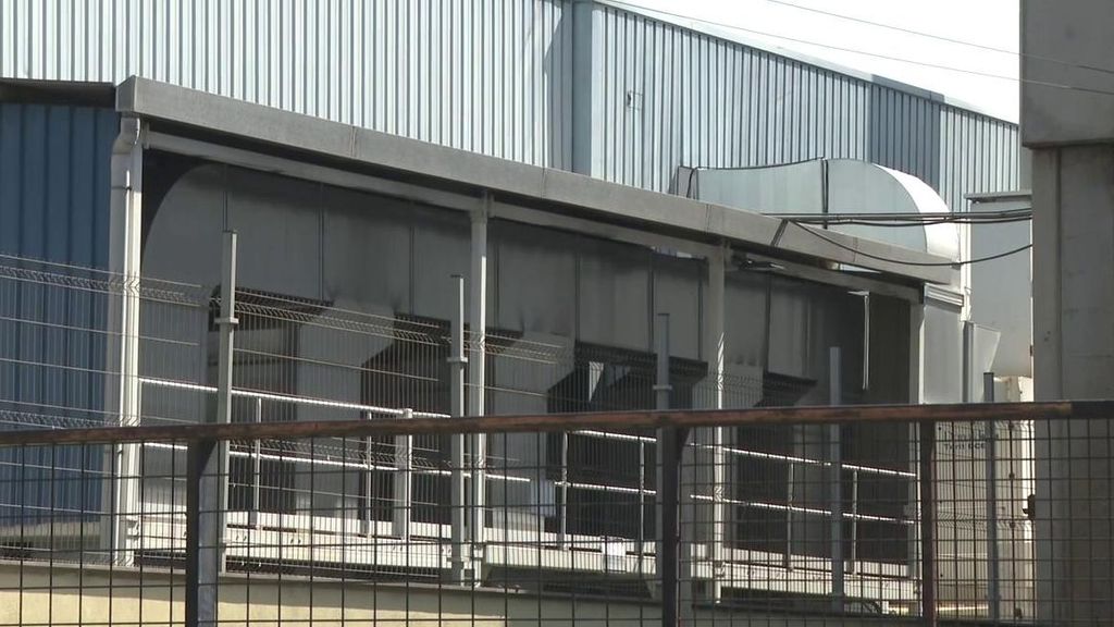 Los vecinos de un barrio de Badalona denuncian a una fábrica de pastillas de freno: "Estamos respirando sustancias cancerígenas"