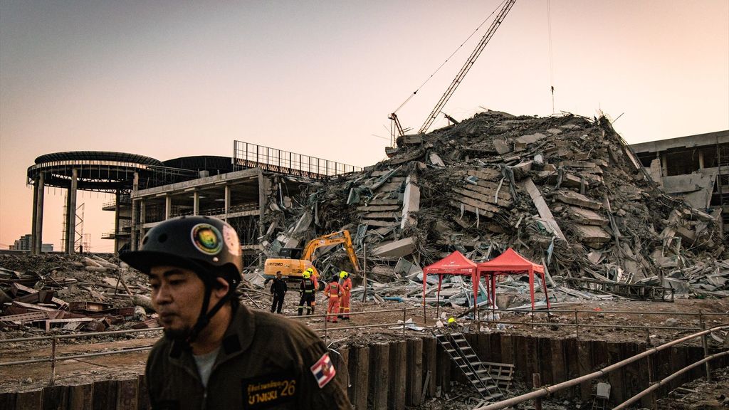 Un terremoto de magnitud 7,7 sacude a Birmania y Tailandia: el seísmo deja edificios derrumbados y hospitales colapsados