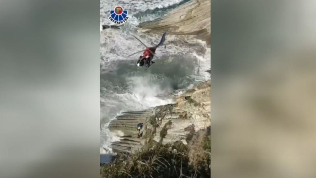 Los Servicios de Emergencias de Euskadi rescatan a 15 personas en Mutriku, Valdegobia y Zumaia
