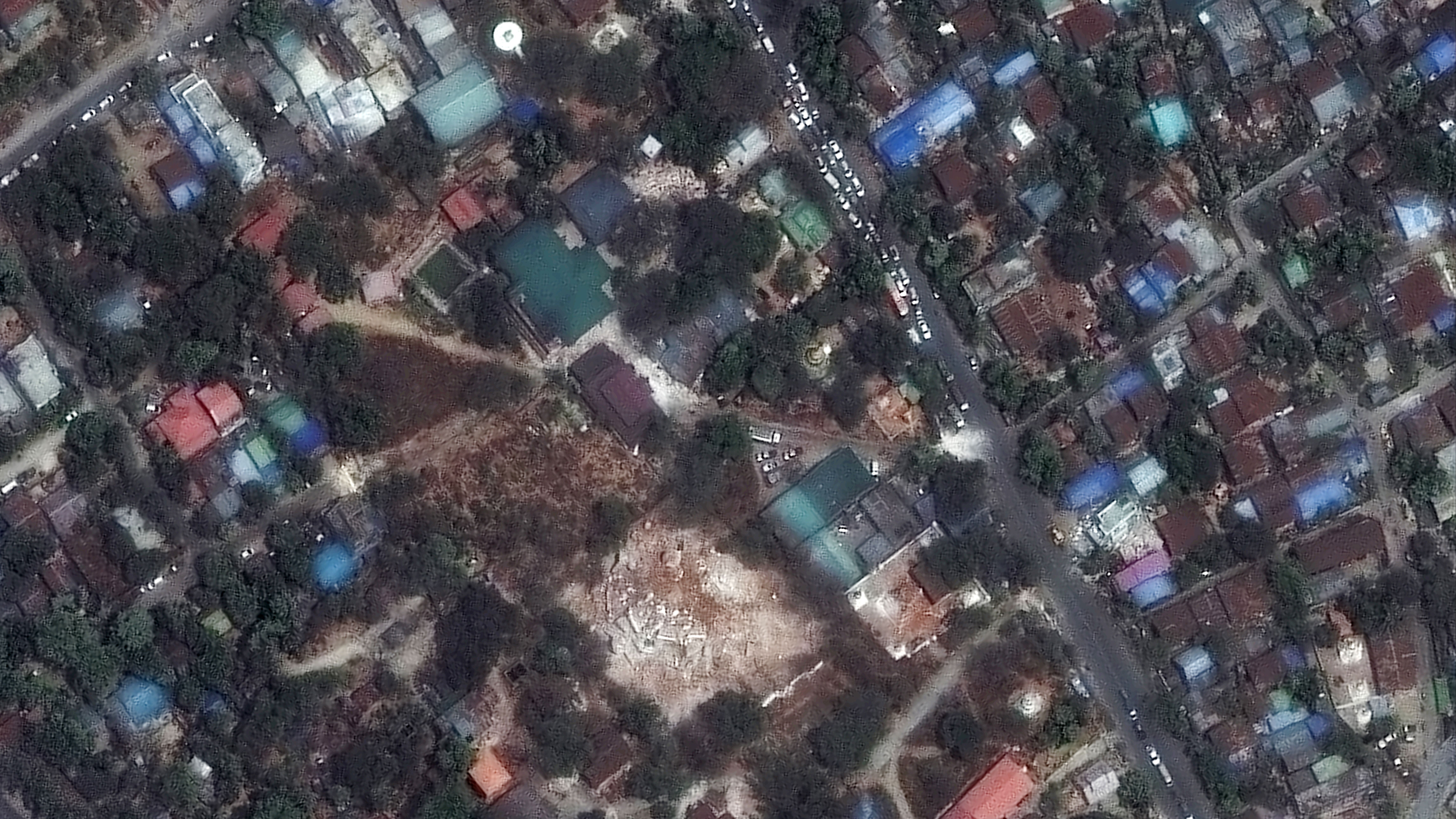Una imagen satelital facilitada por Maxar Technologies muestra la pagoda Ma Shi Kha Na y los edificios derrumbados en Sagaing, Myanmar (Birmania)