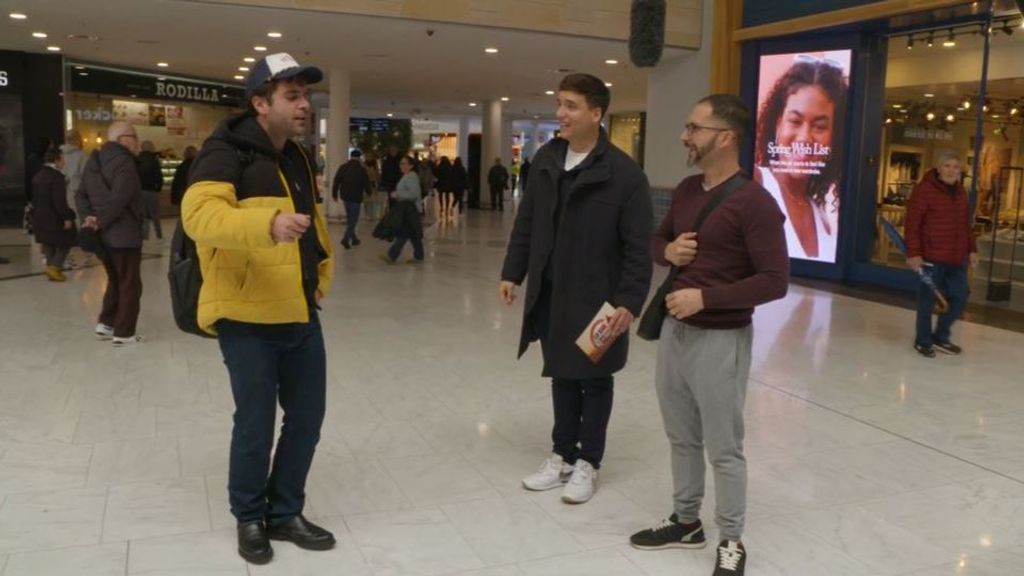 Un concursante pone el colofón final a su divertido paso por 'LSNLS' imitando a 'El Fary': "Dame el chocolate que me ponga bien"
