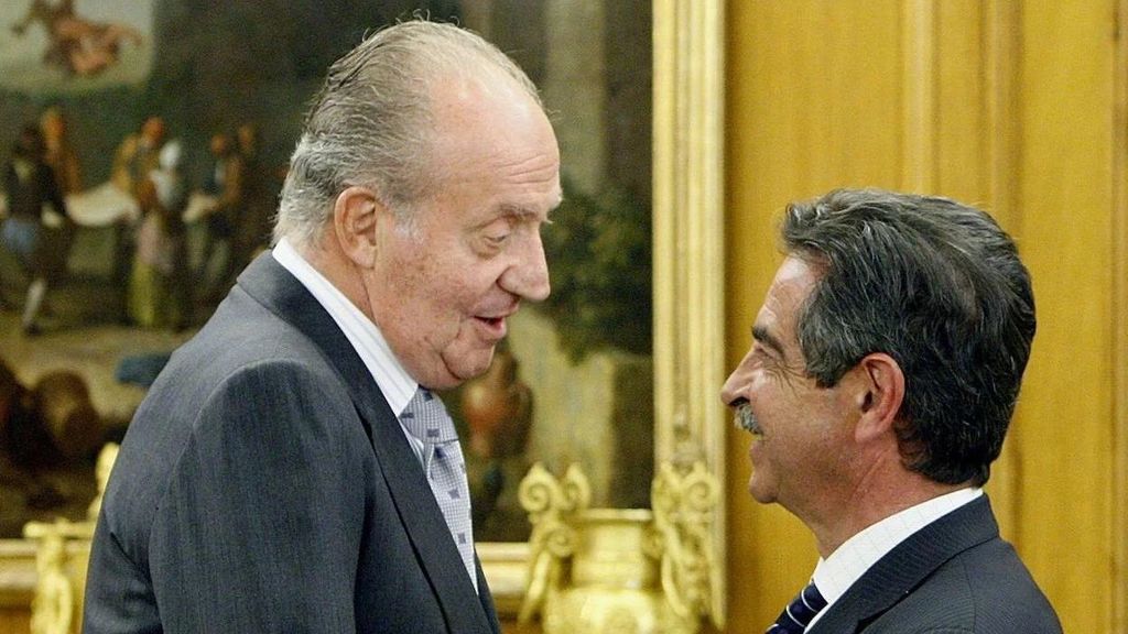 Audiencia de Juan Carlos I al presidente de Cantabria, Miguel Ángel Revilla, en el Palacio de la Zarzuela, Madrid
