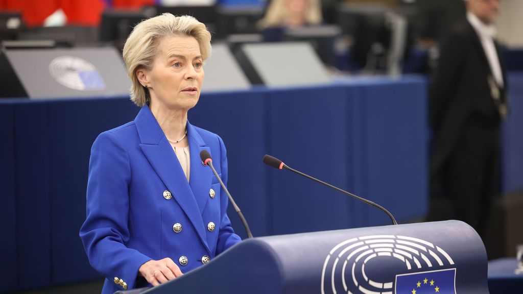 La presidenta de la Comisión Europea, Ursula von der Leyen, durante una comparecencia ante el Parlamento Europeo