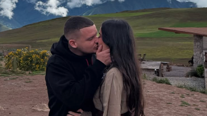 Arkano y su novia, Miriam Martínez