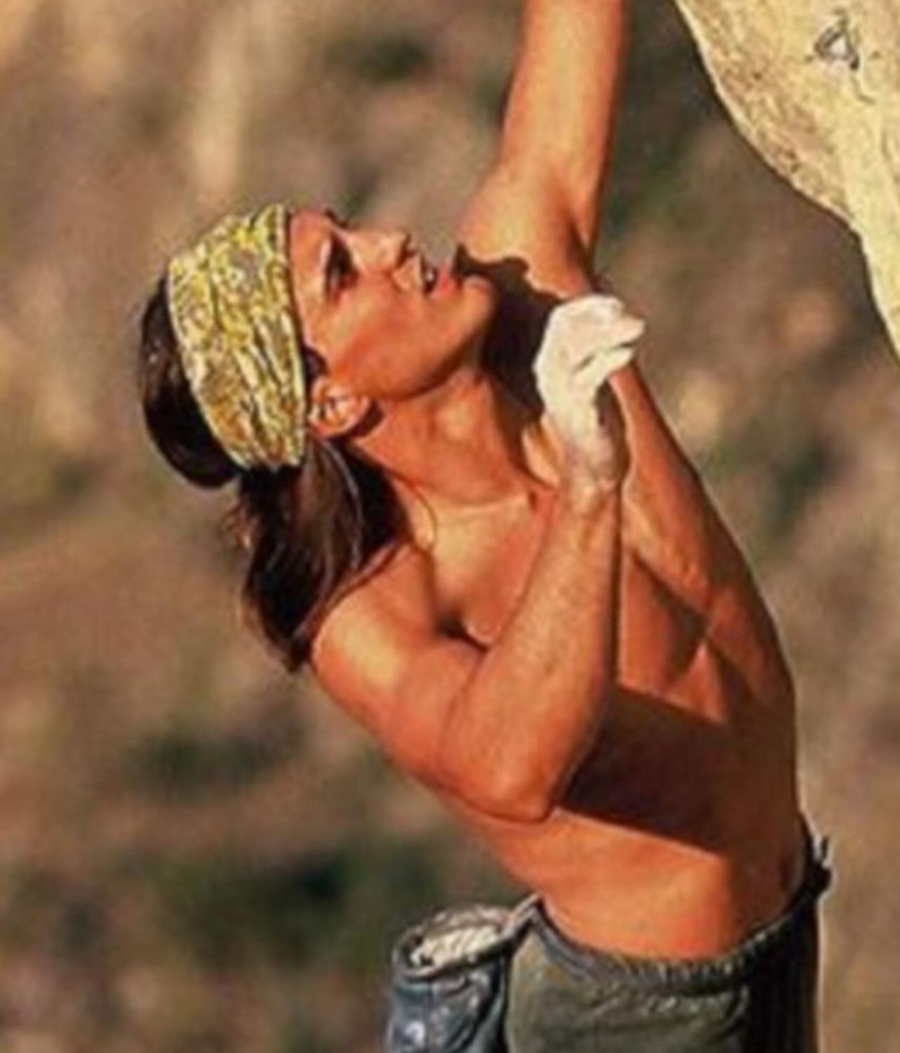 Jesús Vázquez se despide de su gran amigo de la infancia, Carlos Suárez, el paracaidista fallecido en Toledo