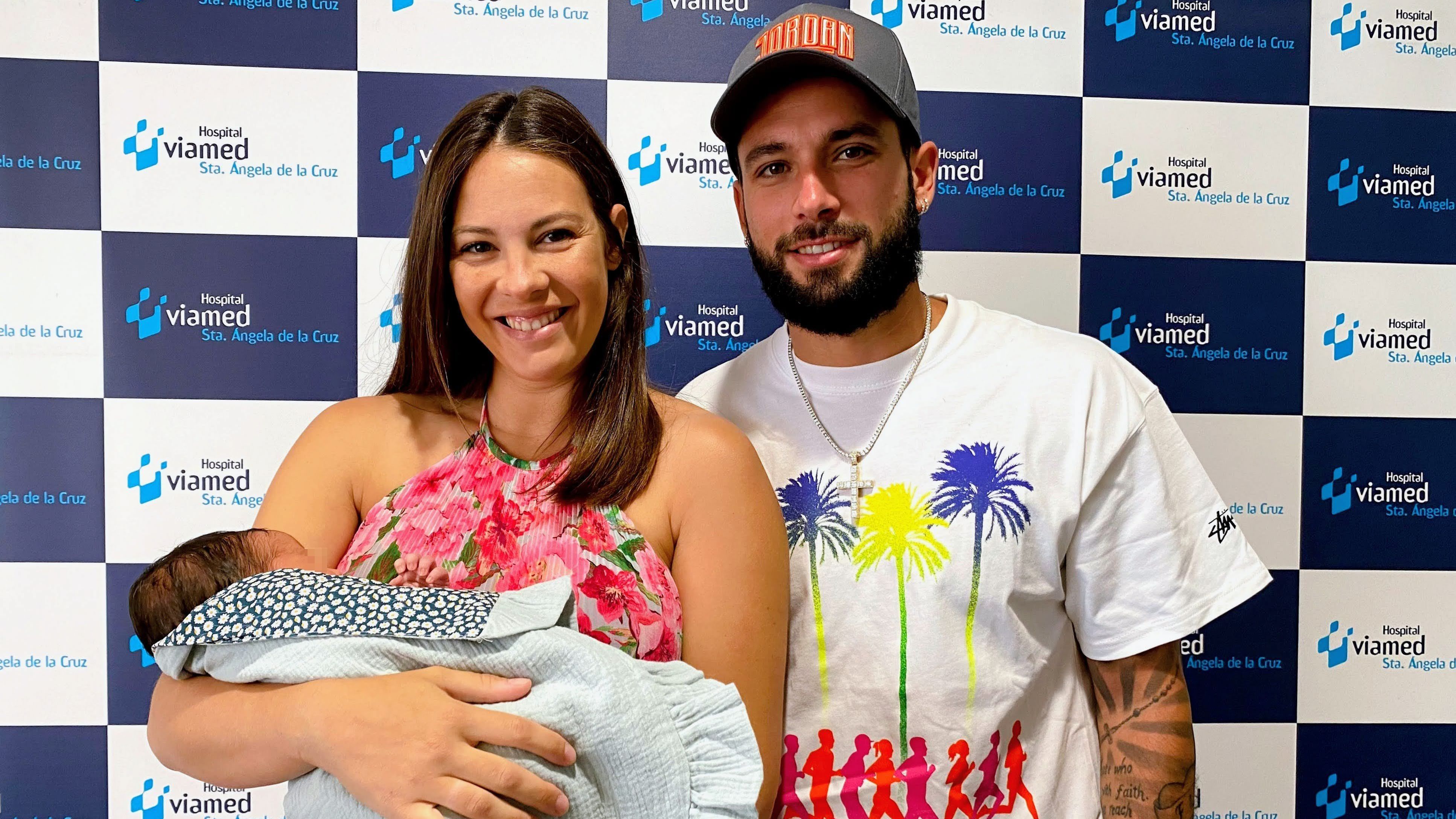 Jota Peleteiro y Jessica Bueno