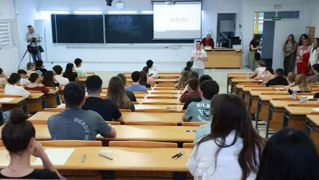 Umbrales de renta para acceder a las becas del MEC: cómo calcular si puedes optar a ellas
