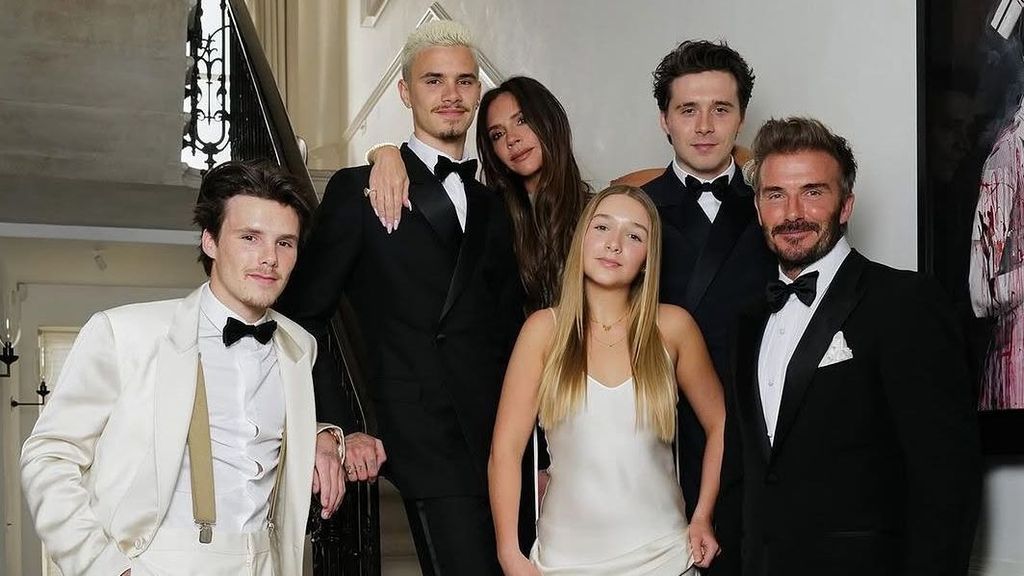 Cruz, Romeo, Victoria, Harper, Brooklyn y David Beckham.