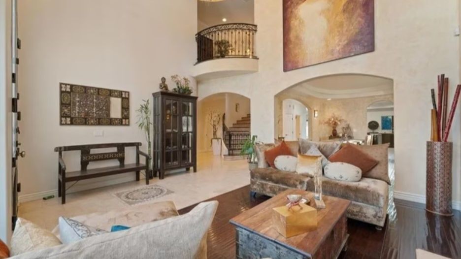 Salón de la casa en venta de Will Smith en Los Angeles