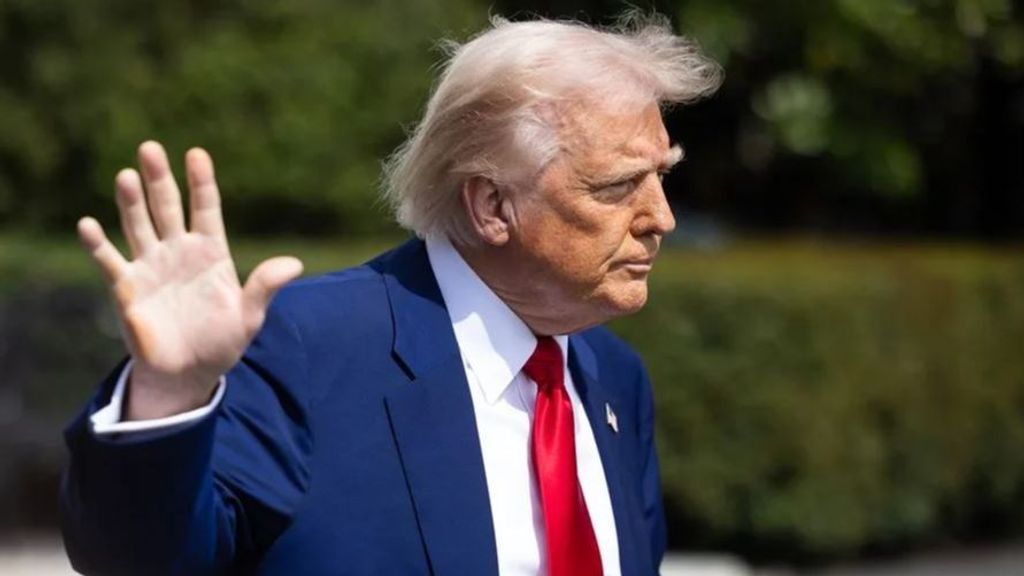 Entra en vigor el arancel del 10% decretado por Trump para importaciones de EEUU