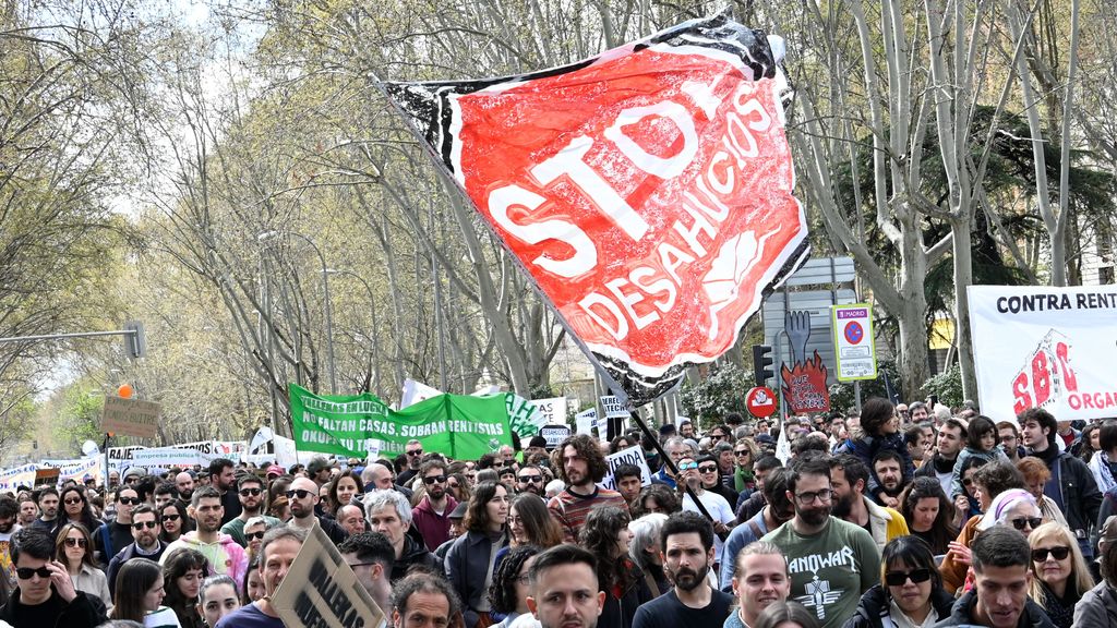 Miles de personas se manifiestan en toda España por el derecho a una vivienda digna