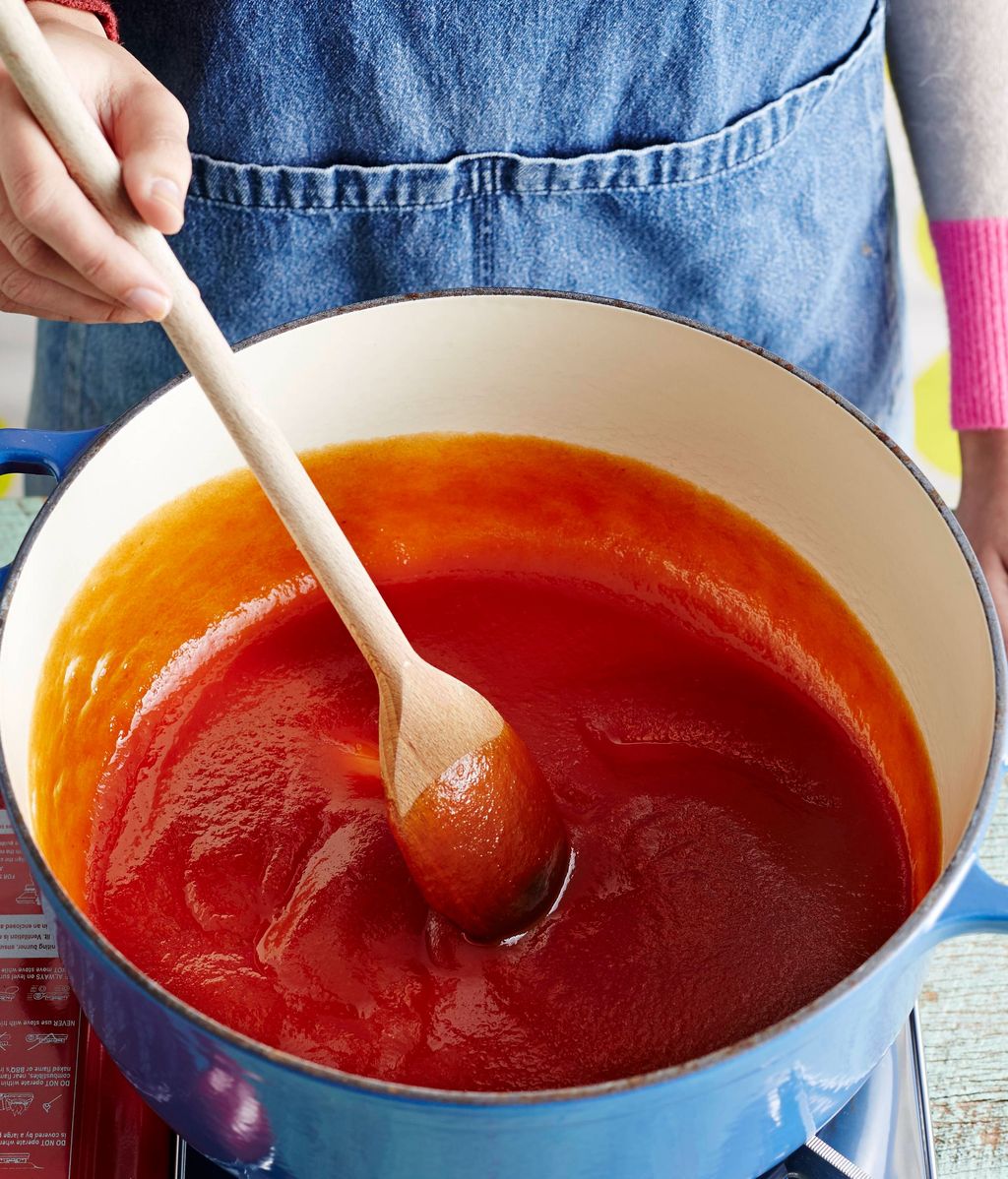 Utiliza salsa de tomate. FUENTE: Cordonpress