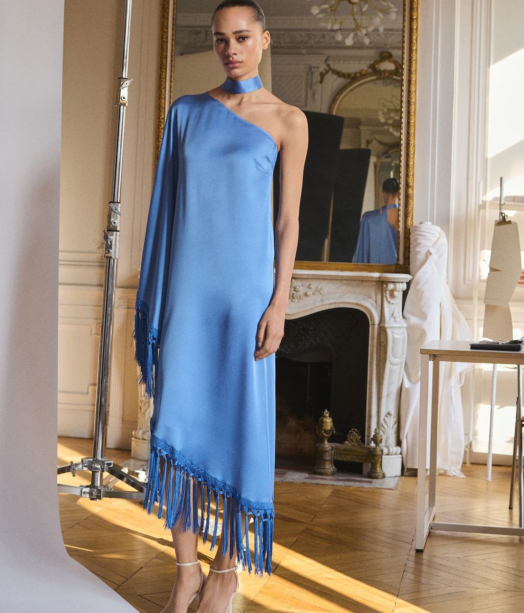 Vestido asimétrico en color azul