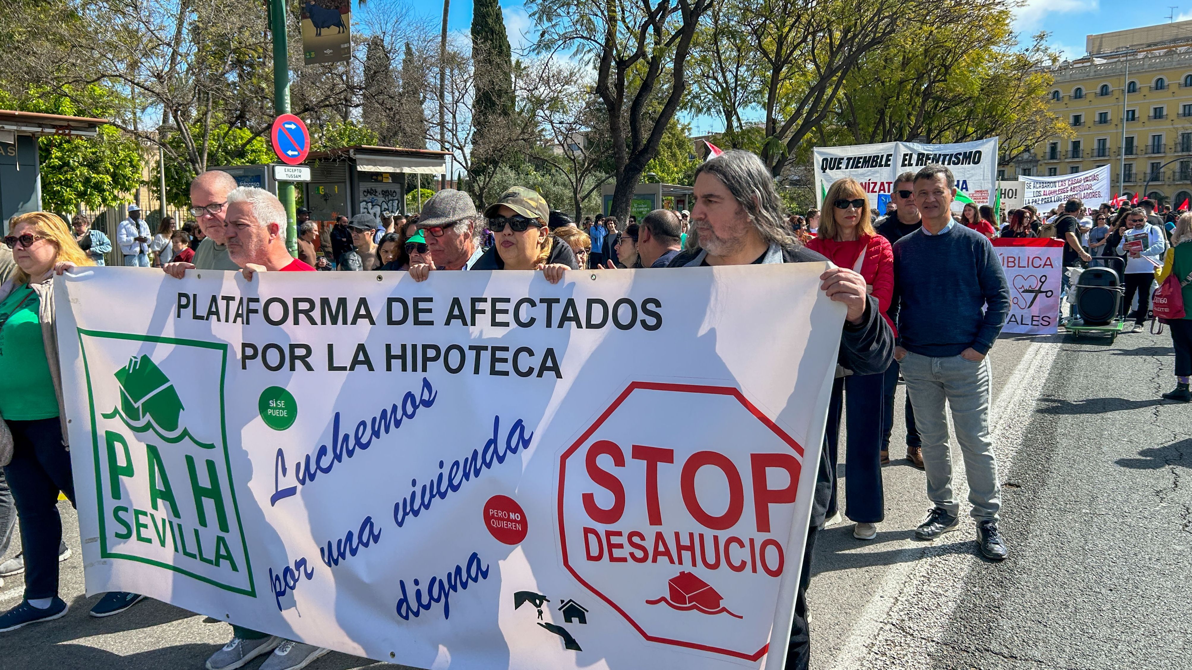 Vista de la manifestación de este sábado en Seilla por una vivienda digna.