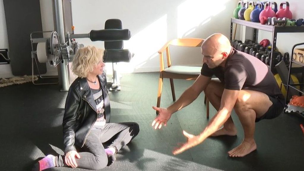 Los beneficios de sentarse en el suelo y estar de cuclillas