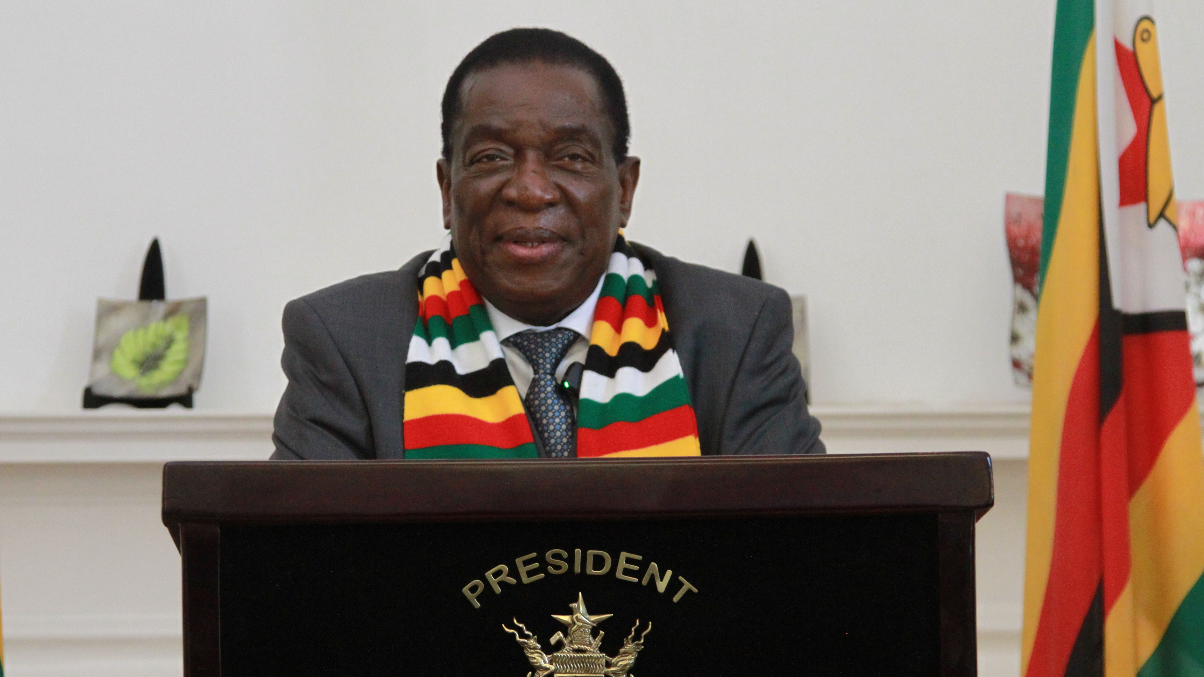 Zimbabue suspende todos los aranceles a los productos de EEUU para fomentar una relación "positiva" con Trump