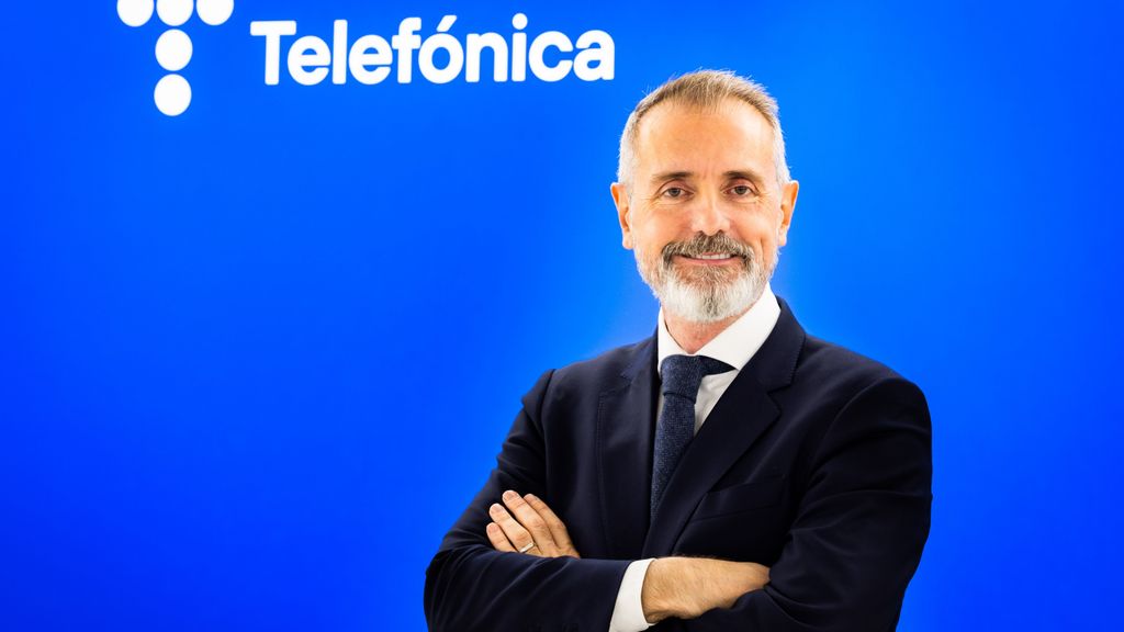 El juez del 'caso Begoña Gómez' cita como testigos al presidente de Telefónica y al expresidente de Indra