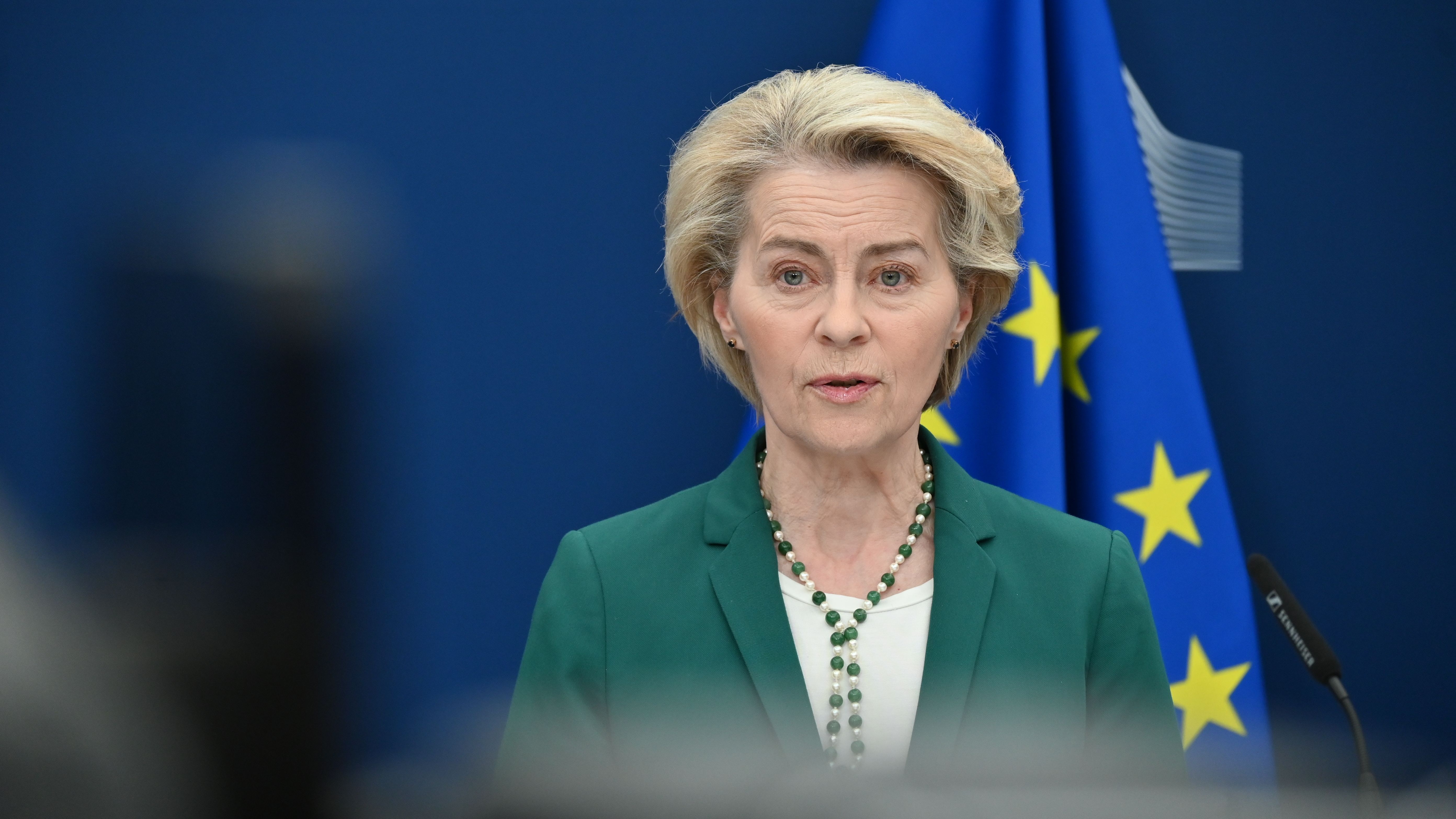 Von der Leyen ofrece a EEUU recurrir a cero los aranceles solo de los productos industriales