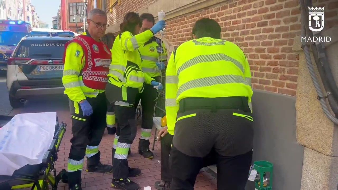 Seis hospitalizados por inhalar monóxido en un garaje de Arganzuela