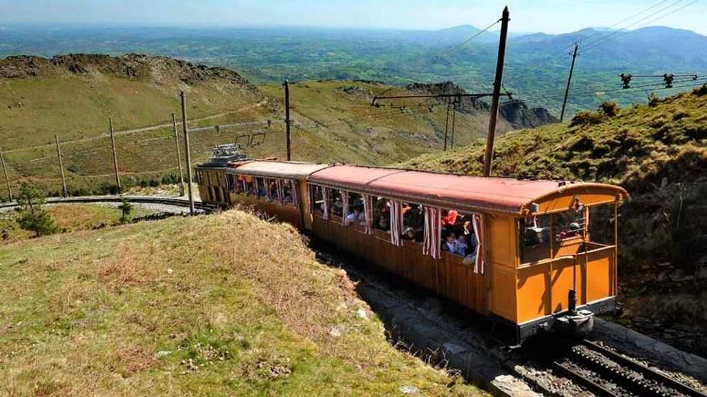 Tren de cremallera Larrún