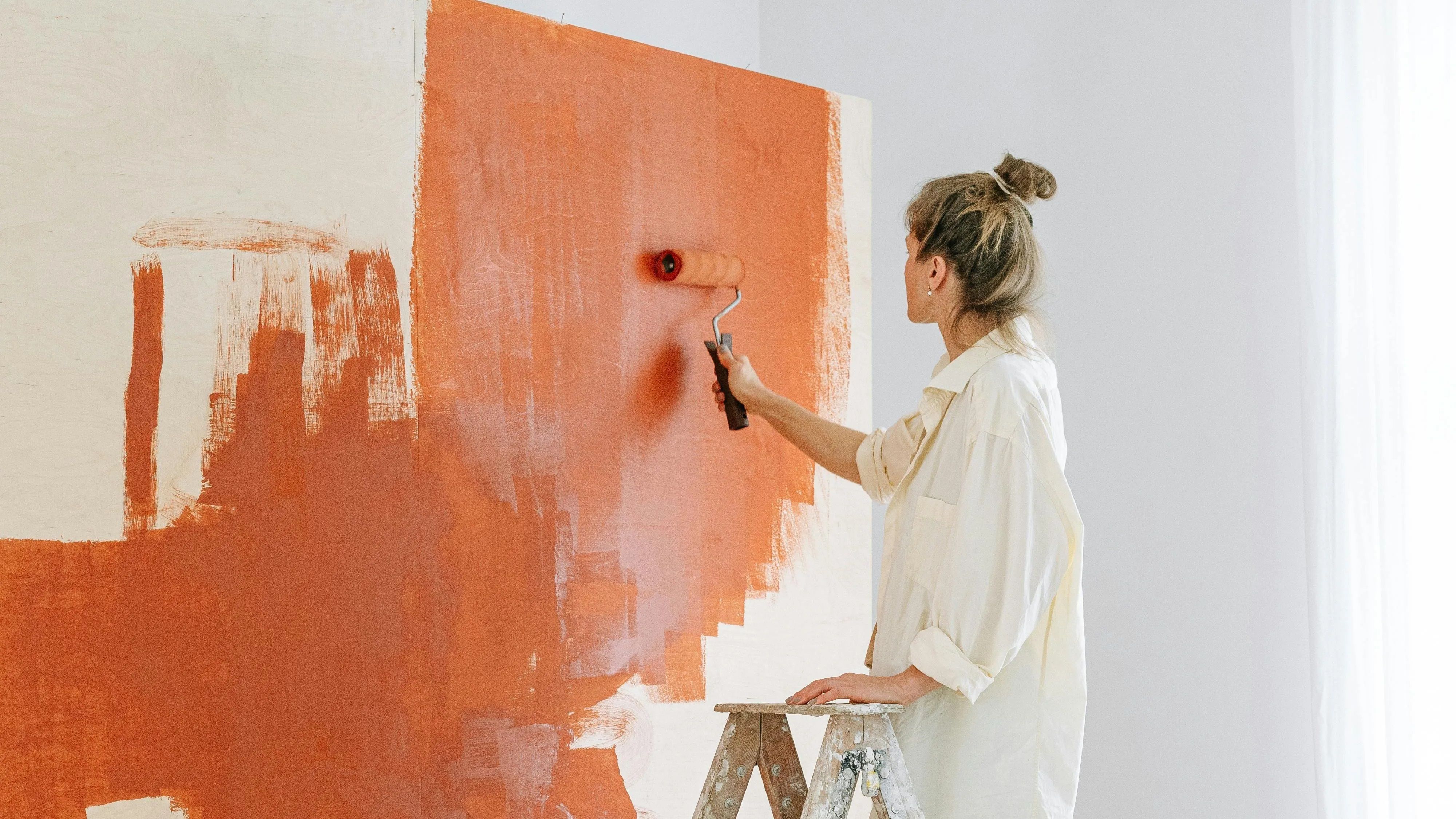 Consejos para ahorrar dinero al pintar tu casa