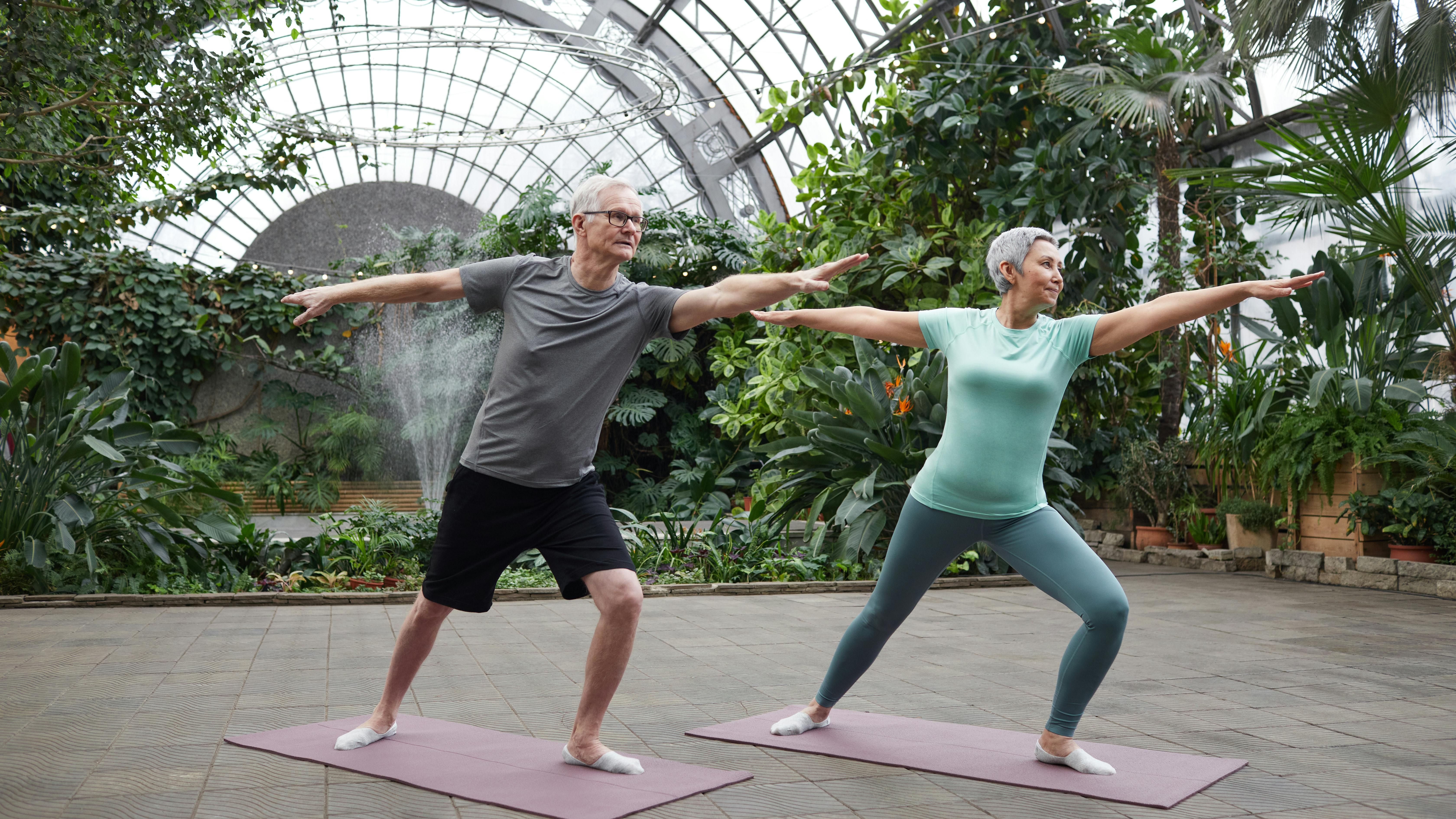 El experto en longevidad recomienda entrenar la estabilidad, la flexibilidad, la movilidad y el equilibrio a partir de los 50 años.