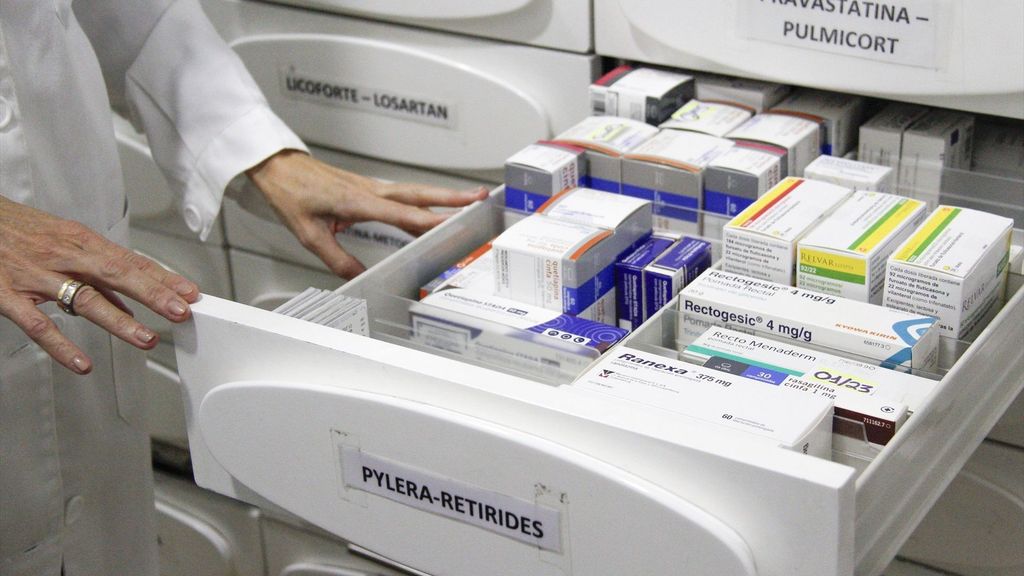 Más cerca de la Ley de Medicamentos: las farmacias y los fisioterapeutas podrán recetar fármacos