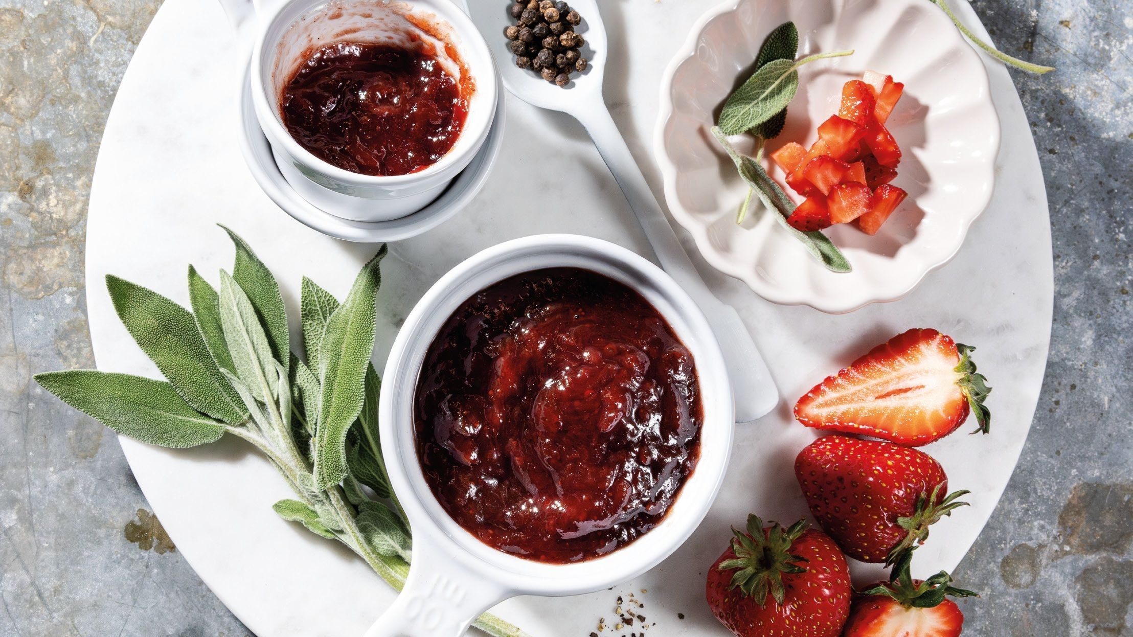 Mermelada de fresa y salvia