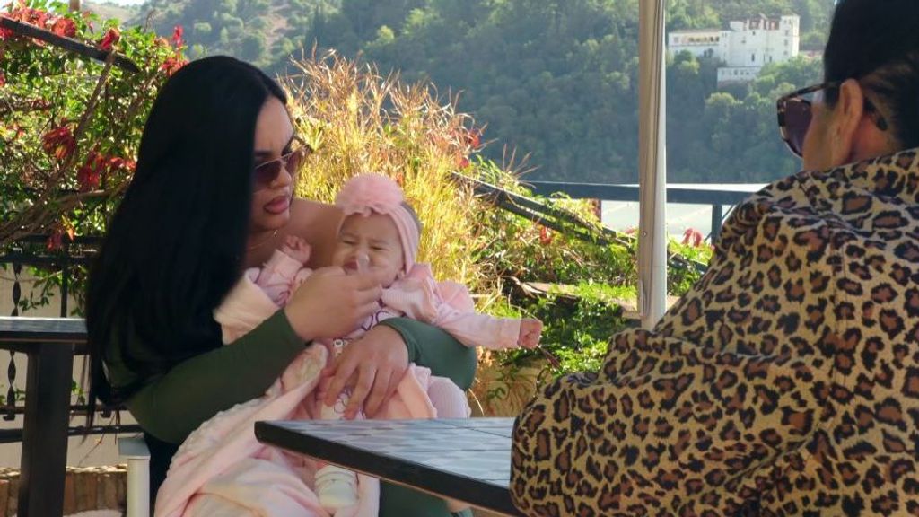Así es Reyes Maya, la nueva bisnieta de Salvadora que saca de quicio a su madre