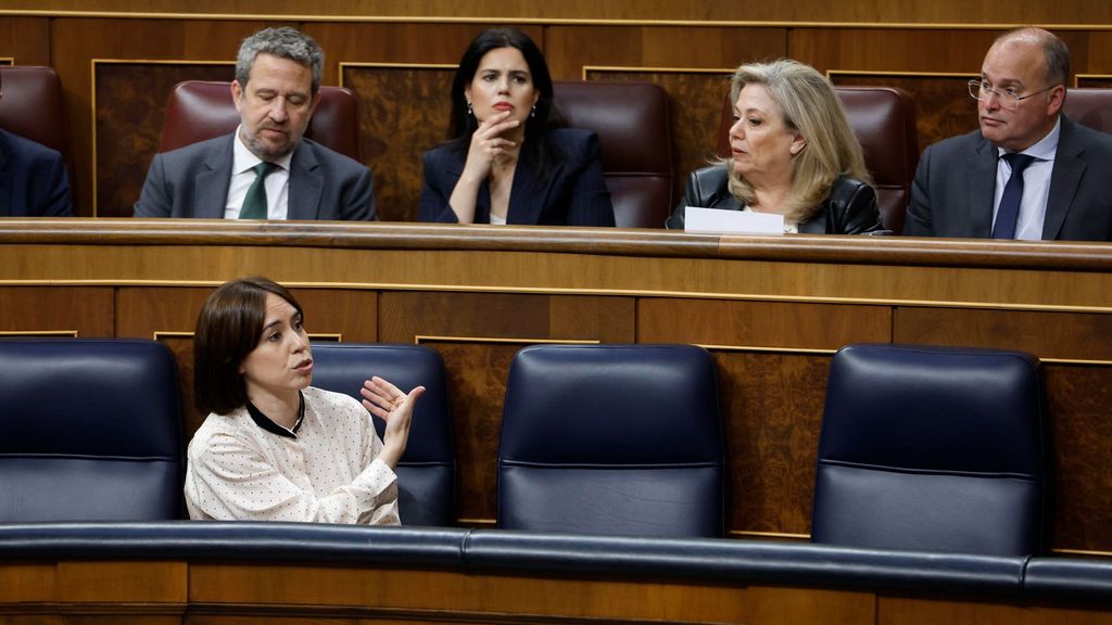Diana Morant denuncia gritos de "puteros, gentuza y payasos" del PP contra el Gobierno en el hemiciclo del Congreso