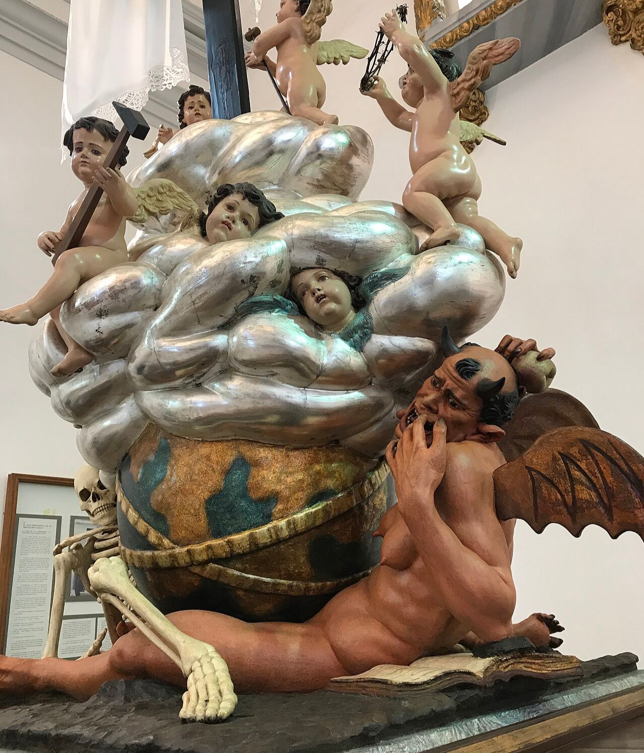 Grupo escultural conocido como 'La Diablesa'
