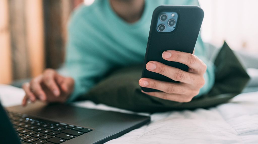 Los expertos recomiendan ponerse al día con el tipo de aplicaciones que utilizan nuestros hijos
