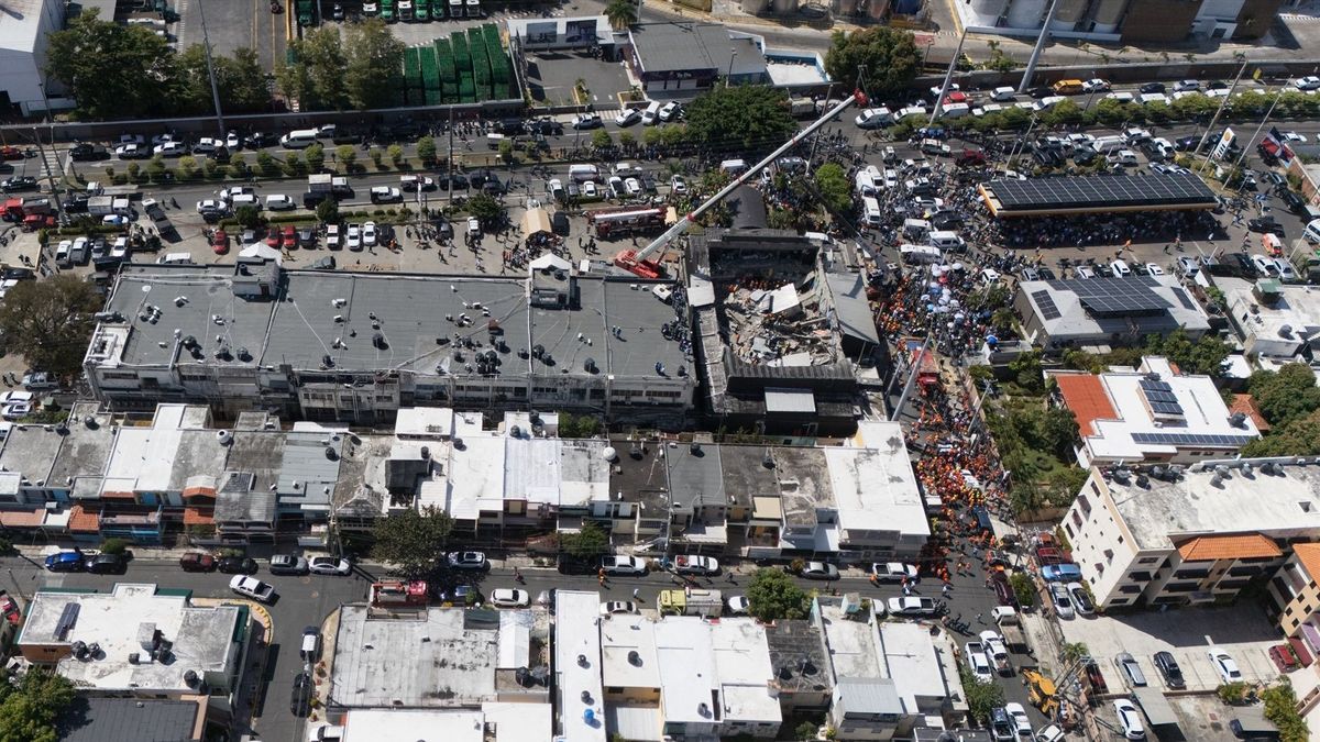 Siguen las labores de rescate en República Dominicana: más de 100 muertos tras el derrumbe del techo de una discoteca