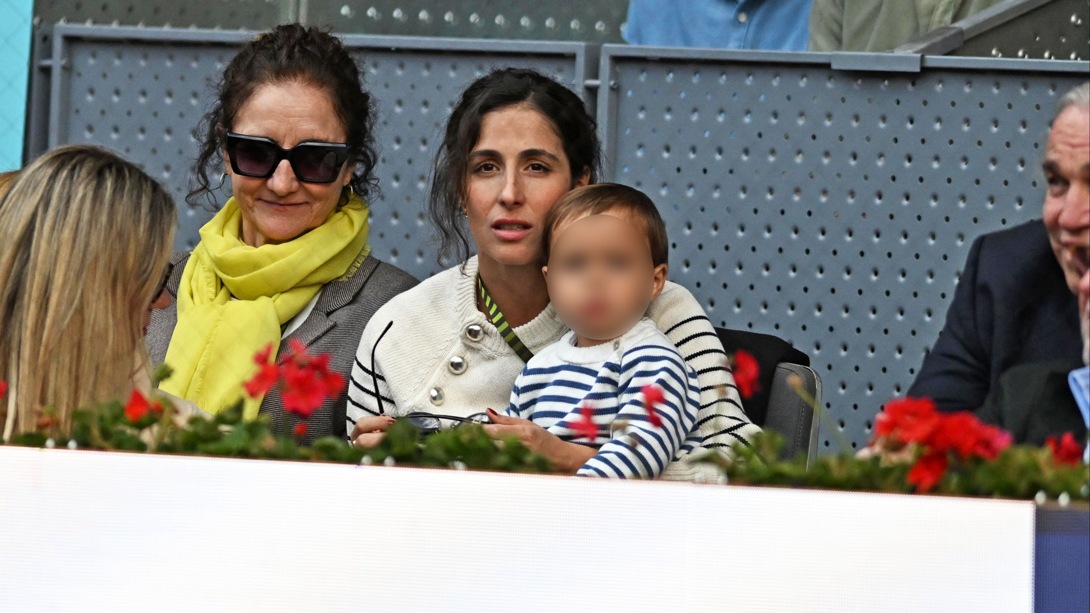 Xisca y su hijo Rafa, en las pistas de tenis